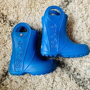 Crocs rain boots! Size 9c